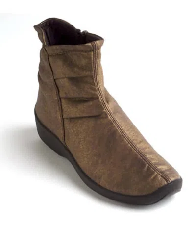 Arcopedico Women's L19 Boot In Bronze In Brown