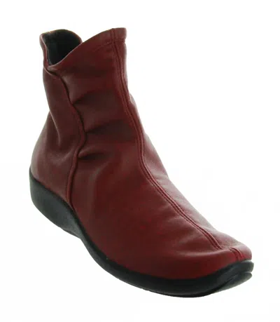 Arcopedico Women's L19 Boot In Cherry Red