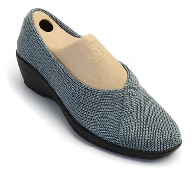 Arcopedico Women's Mailu Flat Shoes In Titanium In Multi