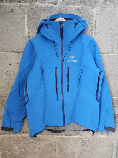 Pre-owned Arc'teryx Alpha Sv - Made In Blue