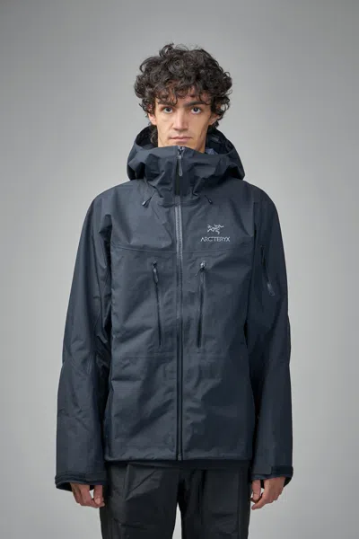 Arc'teryx Alpha Sv Jacket In Blue
