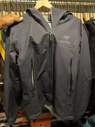 Pre-owned Arc'teryx Beta Jacket In Blue