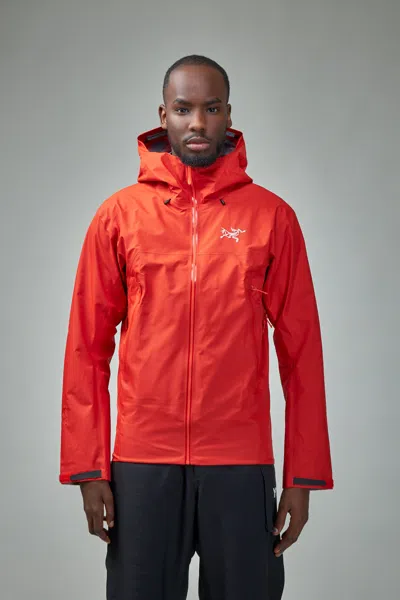 Arc'teryx Beta Sl Jacket M In Yellow & Orange