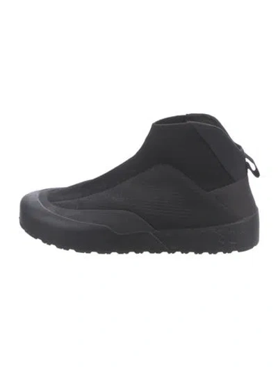 Pre-owned Arc'teryx Insulated Sneakers In Black