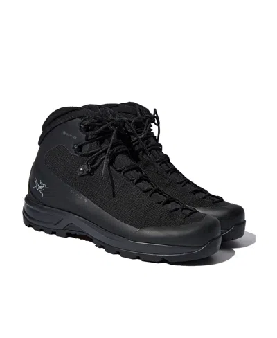 Arc'teryx Lace-up Boots In Black