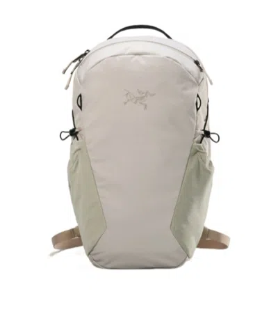 Arc'teryx Mantis 16 Backpack In Neutral