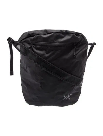 Pre-owned Arc'teryx Nylon Crossbody Bag In Black