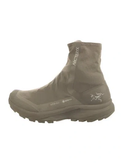 Pre-owned Arc'teryx Nylon Hiking Boots In Green