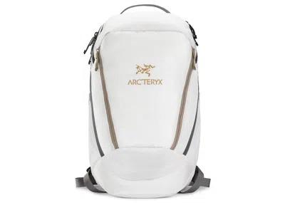 Pre-owned Arc'teryx X Beams Mantis26 Backpack In White