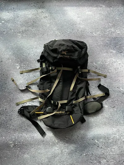 Pre-owned Arcteryx X Outdoor Life Arc'teryx Khamsin Backpack Bag Outdoor Gorpcore In Black