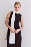 Arctic Fox & Co. Arctic Fox & Co The Alpaca Blend Skinny Scarf In White