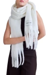 Arctic Fox & Co. Arctic Fox & Co The Stockholm Fringe Scarf In White