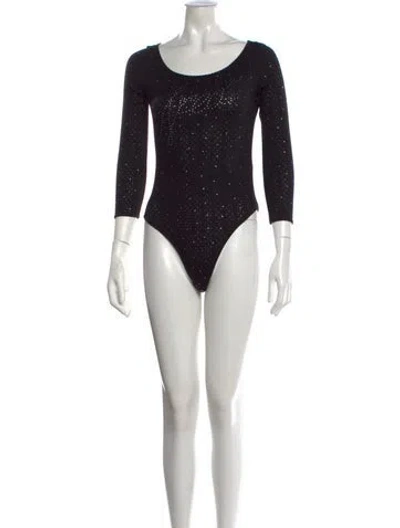 Pre-owned Area Graphic Print Scoop Neck Bodysuit In Black