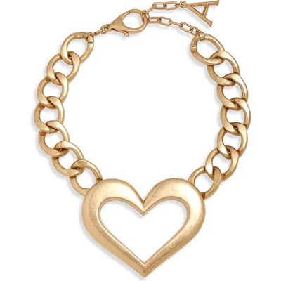 Area Heart Chain Necklace In Gold