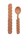 Areaware Twist Spread Set In N,a
