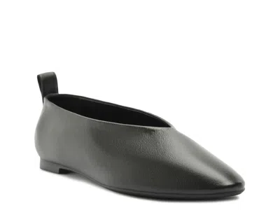 Arezzo Gina Flat In Black