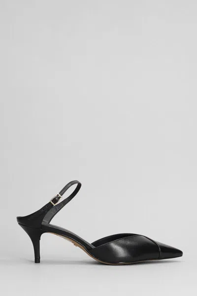 Arezzo Pumps