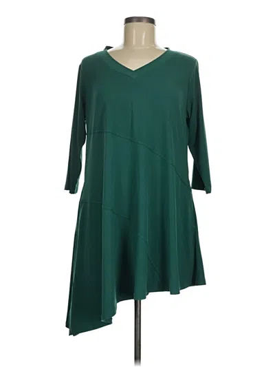 Pre-owned Aria Casual Dress In Green