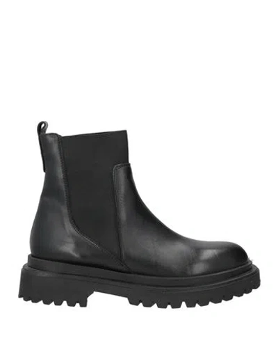 Aria Shoes Woman Ankle Boots Black Size 9 Calfskin