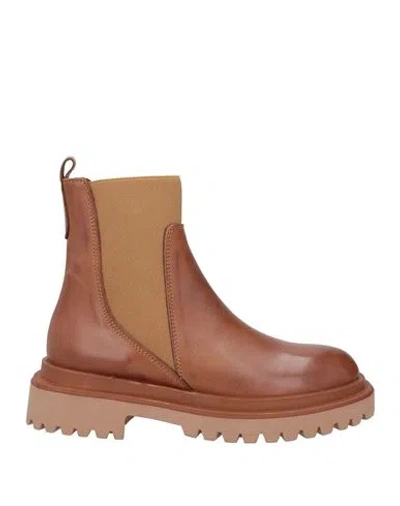Aria Shoes Woman Ankle Boots Brown Size 8 Calfskin