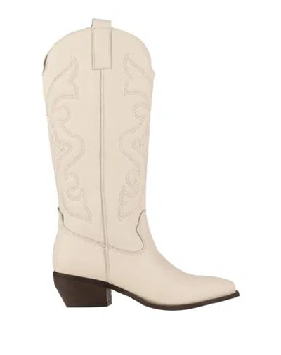 Aria Shoes Woman Boot Cream Size 7 Calfskin