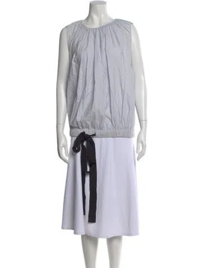 Pre-owned Arias Crew Neck Sleeveless Top In White