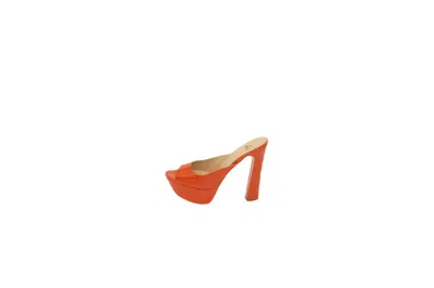 Arias Pumps In Orange