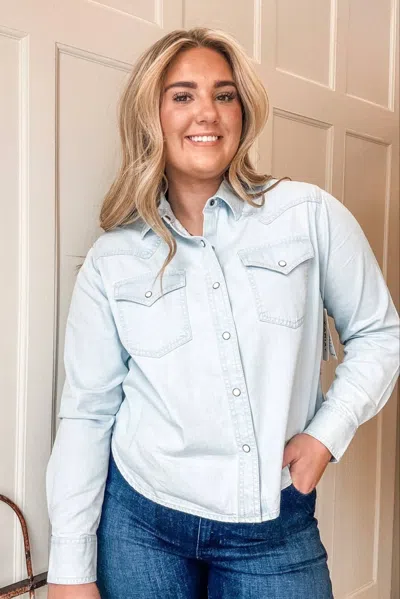 Ariat Asheville Snap Shirt In Light Indigo In Blue