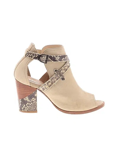 Pre-owned Ariat Heels In Brown