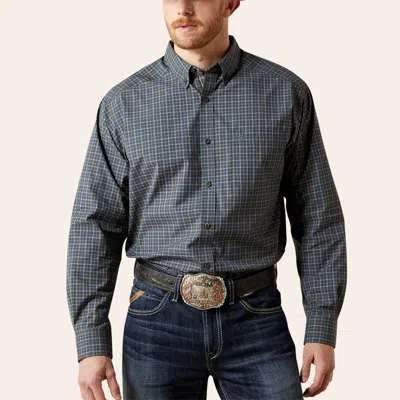 Ariat Men's Black Plaid Button Down Shirt In Gray