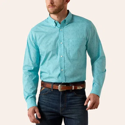 Ariat Men's Cormac Blue Paisley Print Wrinkle Free Long Sleeve Shirt