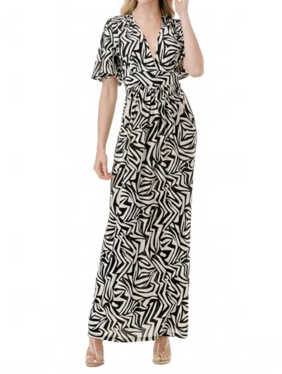 Ariella Flutter Sleeve Maxi Dress In Black