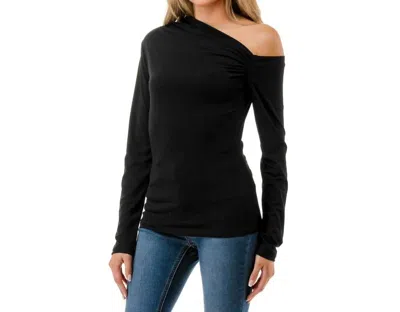 Ariella Open Shoulder Ruched Top In Navy In Multi