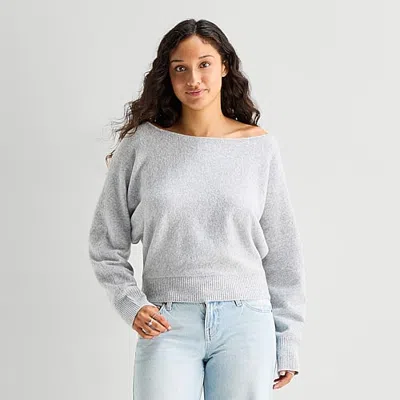 Arizona Juniors Womens Crew Neck Long Sleeve Pullover Sweater In Brown