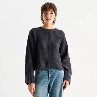 Arizona Juniors Womens Crew Neck Long Sleeve Pullover Sweater In Gray