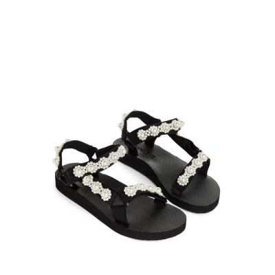 Arizona Love Trekky Pearl Sandals In White