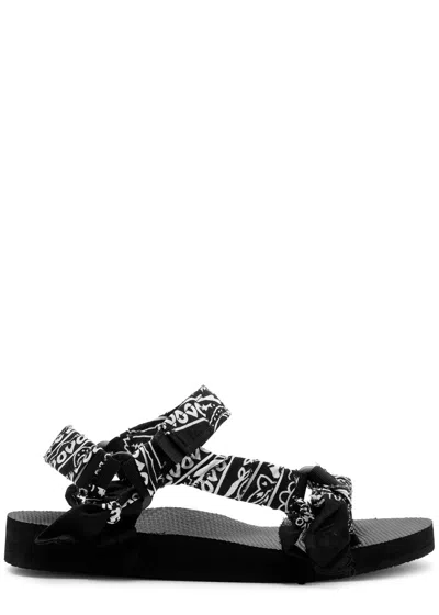 Arizona Love Trekky Bandana-print Sandals In Black And White