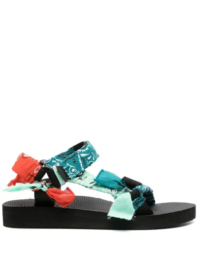 Arizona Love Trekky Mix Bandana-print Sandals In Blau