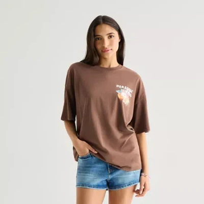 Arizona Womens Juniors Round Neck Short Sleeve Oversized Graphic T-shirt In Brown