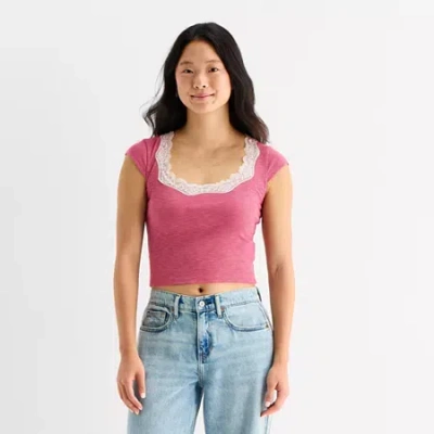 Arizona Womens Juniors Scoop Neck Short Sleeve T-shirt In Red