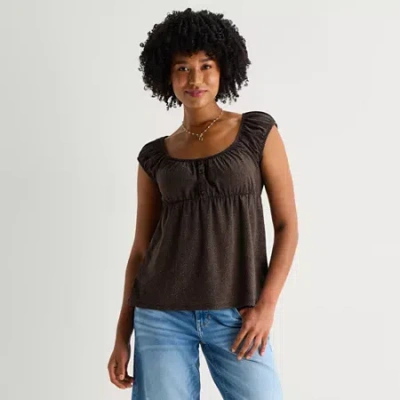 Arizona Womens Juniors Short Sleeve Babydoll Top In Brown