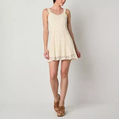 Arizona Womens Juniors Sleeveless A-line Dress In White