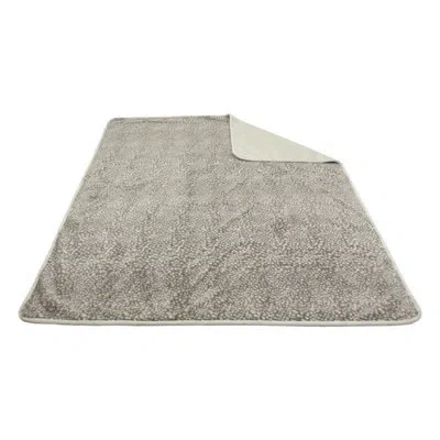 Arlee Cozy Waterproof Pet Throw In Brown,cream