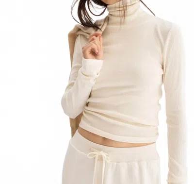 Arlo Mott Clinton Long Sleeve Turtleneck Top In Chalk In White