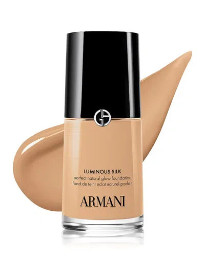 Armani Collezioni Luminous Silk Natural Glow Blurring Foundation With 24 Hour Wear Foundation 1 Oz. In Neutral