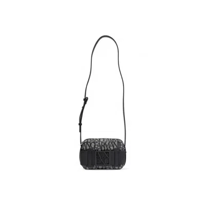 Armani Exchange Logo-plaque Shoulder Bag In 黑色