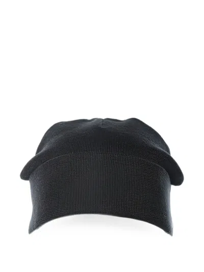 Armani Exchange Fine-knit Turn-up Beanie Hat In Black