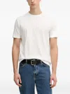 Armani Exchange 엠보스드 로고 반소매 티셔츠 In White