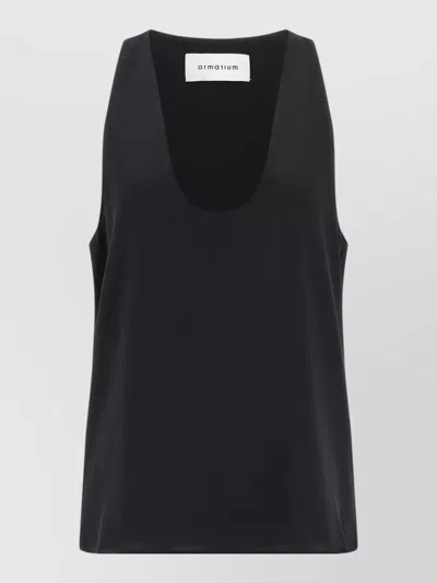 Armarium Bianca Scoop Neck Sleeveless Plain Top In Black