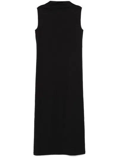 Armarium Glenda Maxi Dress In Black